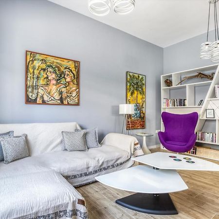 Spacious Flat With Courtyard And Private Parking! Athens Exterior photo